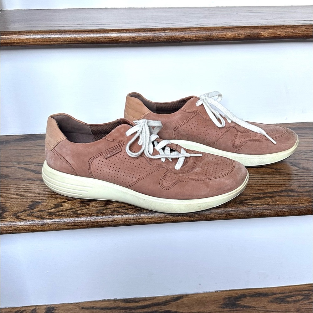 ECCO Soft 7 Runner Sneaker Brown Nubuck   Suede Leather  perforated Mens size 8